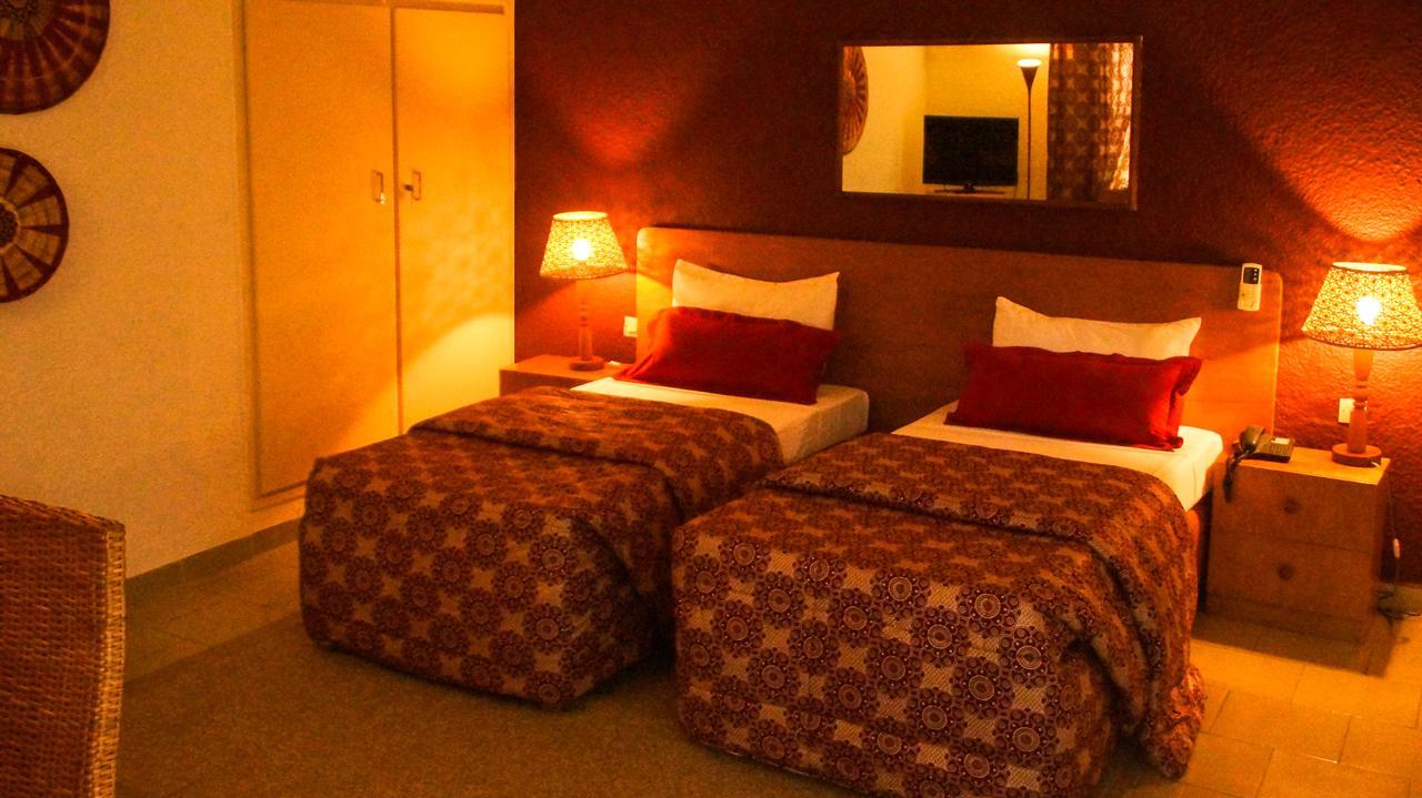 Hotel Le Marly アビジャン エクステリア 写真